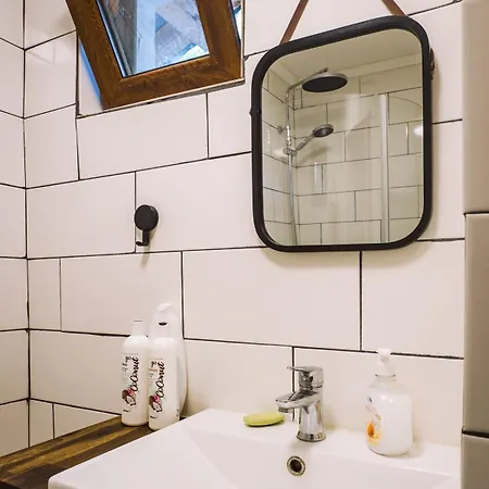 Relaxing Getaway - Newly Renovated Prázdninový dům Chrastice